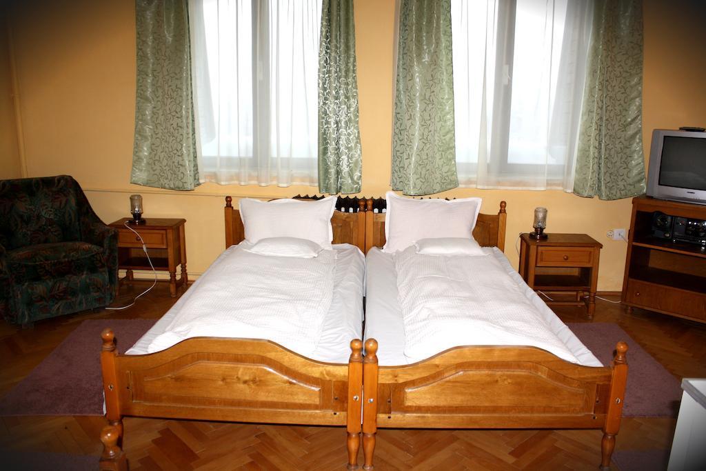 Hotel Tivoli Совата Номер фото